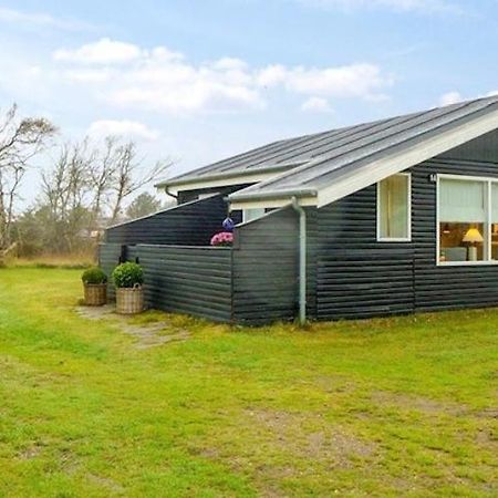 Sommerhus I Blokhus Helt Taet Pa By Og Strand エクステリア 写真