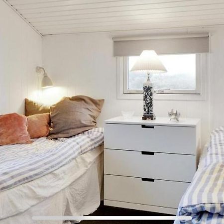 Sommerhus I Blokhus Helt Taet Pa By Og Strand エクステリア 写真